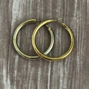 Vintage Lightweight Gold Hoop Earrings